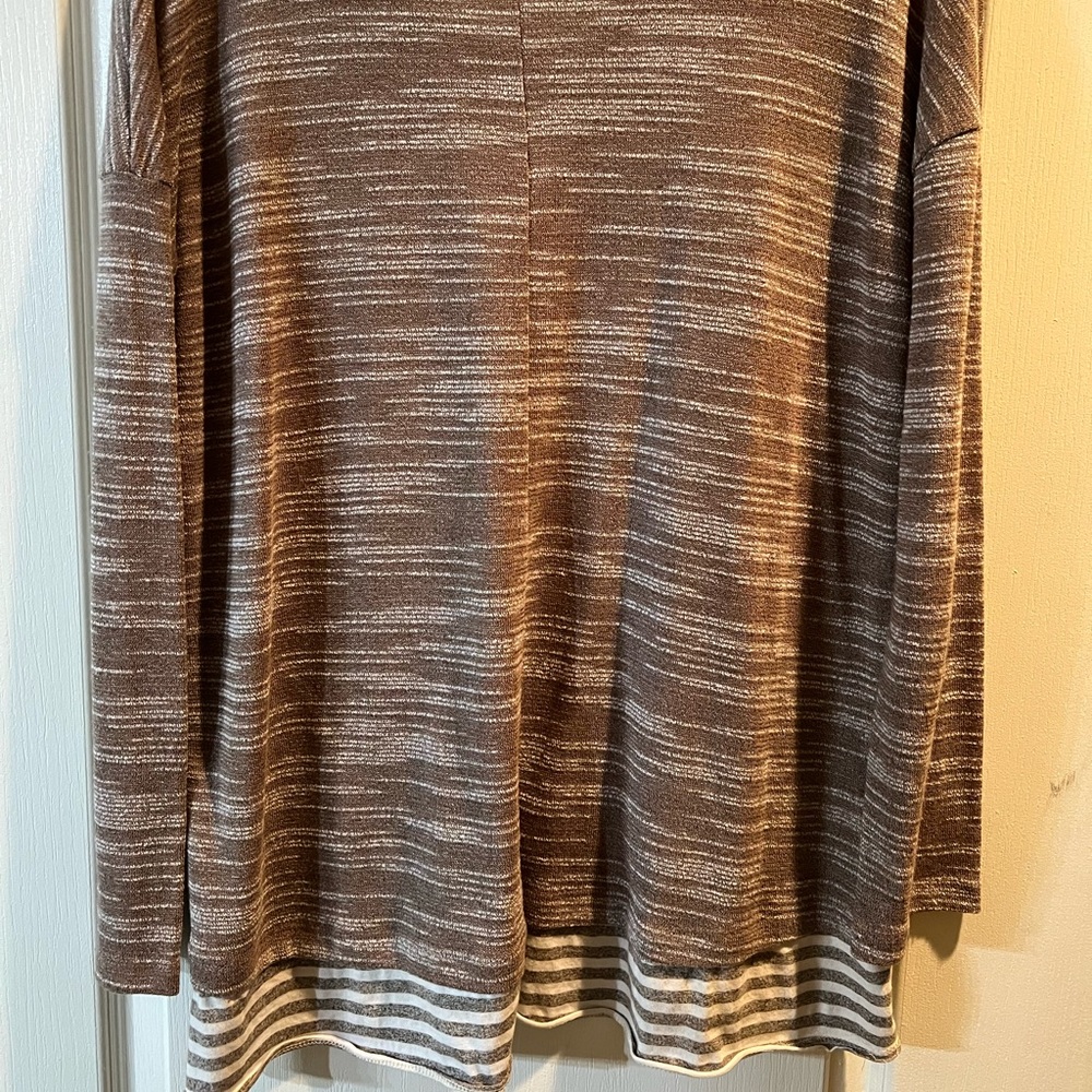 Umgee Sweater - Picture 3 of 3